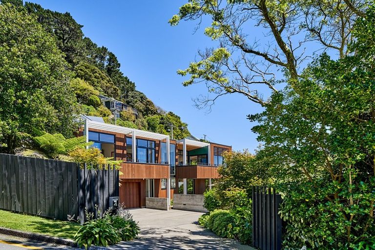 Photo of property in 4 Marama Terrace, Eastbourne, Lower Hutt, 5013