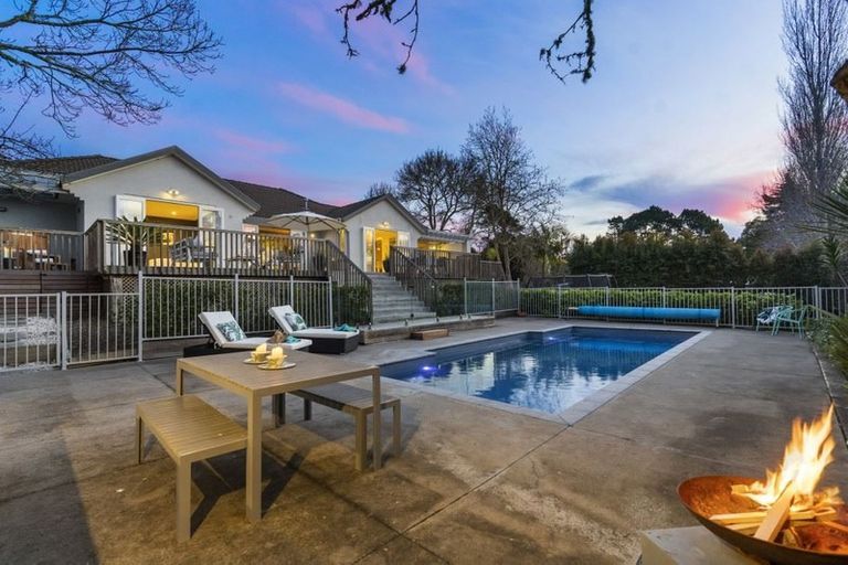 Photo of property in 48 Greenhithe Road, Greenhithe, Auckland, 0632