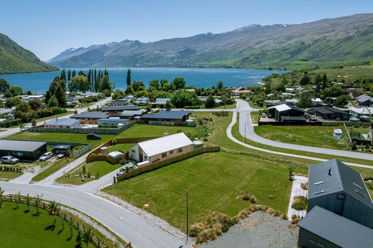 Photo of property in 7 Lakefield Close, Kingston, Athol, 9793