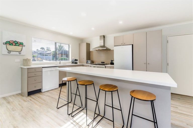 Photo of property in 22 Waterstone Avenue, Paraparaumu, 5032