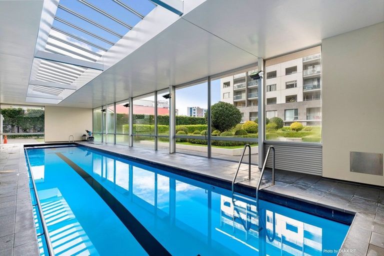 Photo of property in Sanctum Apartment, 10 Ebor Street, Te Aro, Wellington, 6011