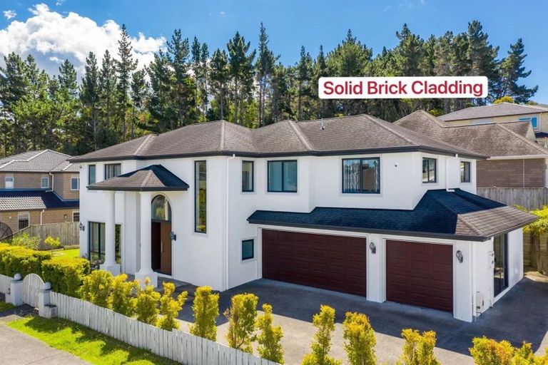 Photo of property in 64 Harrowglen Drive, Northcross, Auckland, 0630