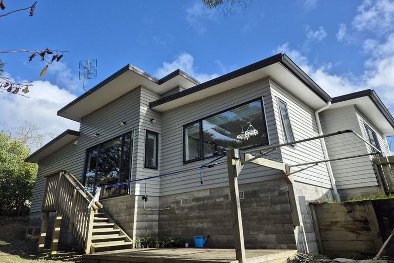 Photo of property in 105 Te Wharau Drive, Greenhithe, Auckland, 0632