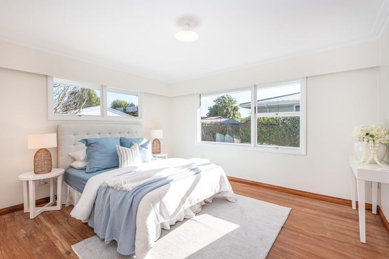 Photo of property in 17 Moyna Avenue, Dallington, Christchurch, 8061