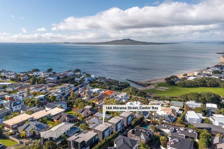 Photo of property in 18a Marama Street, Castor Bay, Auckland, 0620