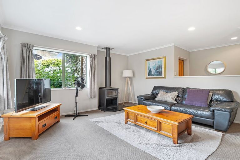 Photo of property in 51 Basley Road, Owhata, Rotorua, 3010