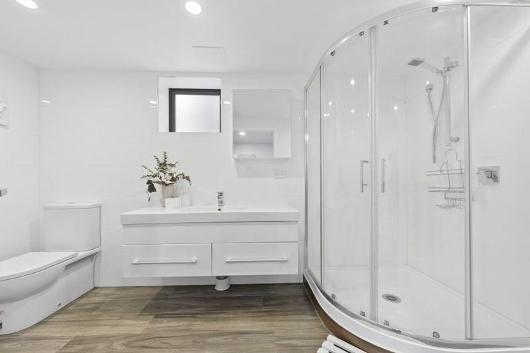 Photo of property in 68 Anzac Road, Pukekohe, 2120