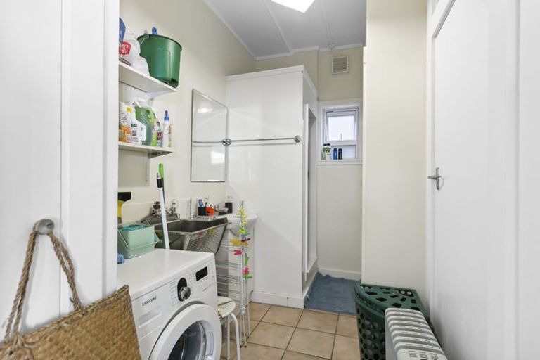 Photo of property in 5 Hadfield Terrace, Kelburn, Wellington, 6012
