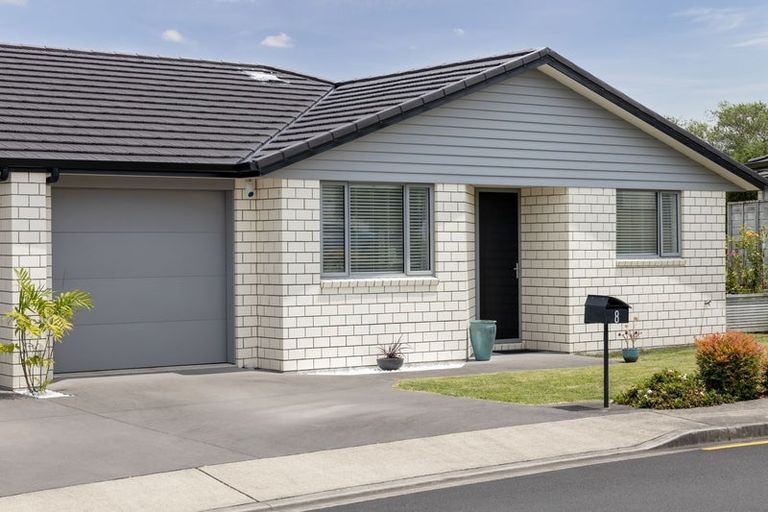 Photo of property in Waterview Estate, 8/4 Greystone Place, Omokoroa, 3114