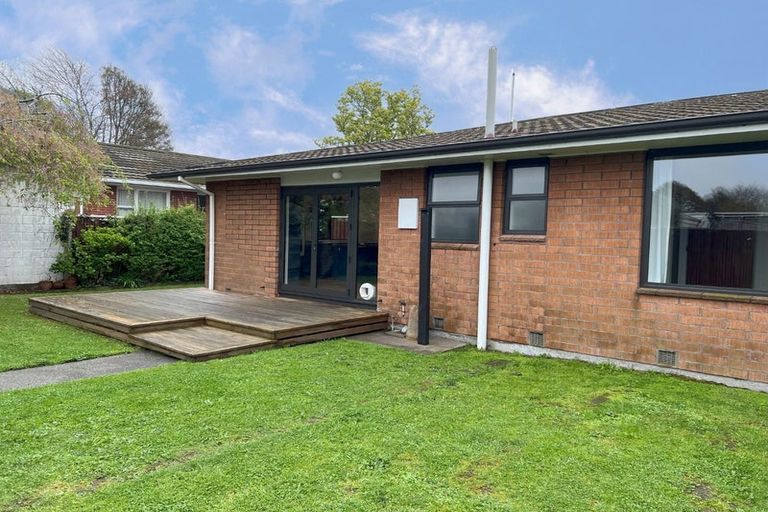Photo of property in 2/205 Matsons Avenue, Papanui, Christchurch, 8053