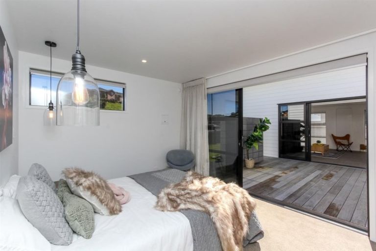Photo of property in 41 Cyrus Street, Whalers Gate, New Plymouth, 4310
