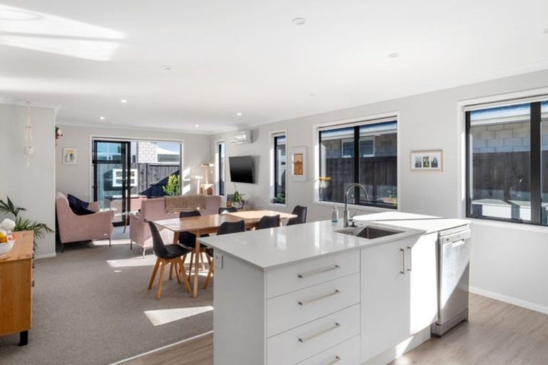 Photo of property in 3 Tamapahore Boulevard, Papamoa Beach, Papamoa, 3118