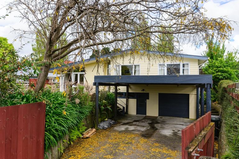 Photo of property in 89 Ruamahanga Crescent, Terrace End, Palmerston North, 4410