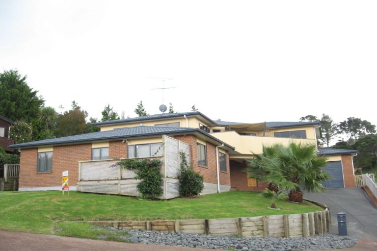 Photo of property in 8 Bretton Lane, Howick, Auckland, 2014