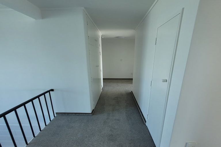 Photo of property in 3 Moera Place, Stanmore Bay, Whangaparaoa, 0932