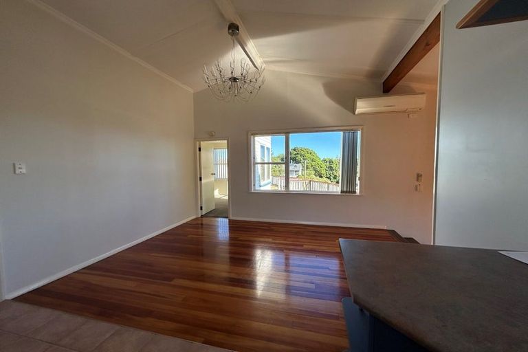 Photo of property in 54 Aorangi Road, Paraparaumu, 5032