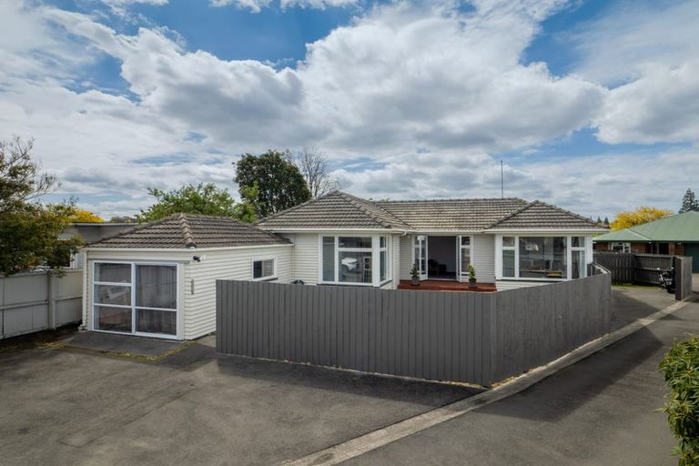 Photo of property in 12 Buchanans Road, Sockburn, Christchurch, 8042