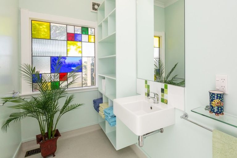 Photo of property in 1/61 Te Mata Road, Havelock North, 4130