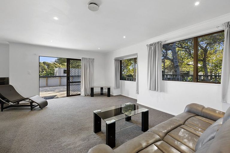 Photo of property in 194 Mangorei Road, Merrilands, New Plymouth, 4312