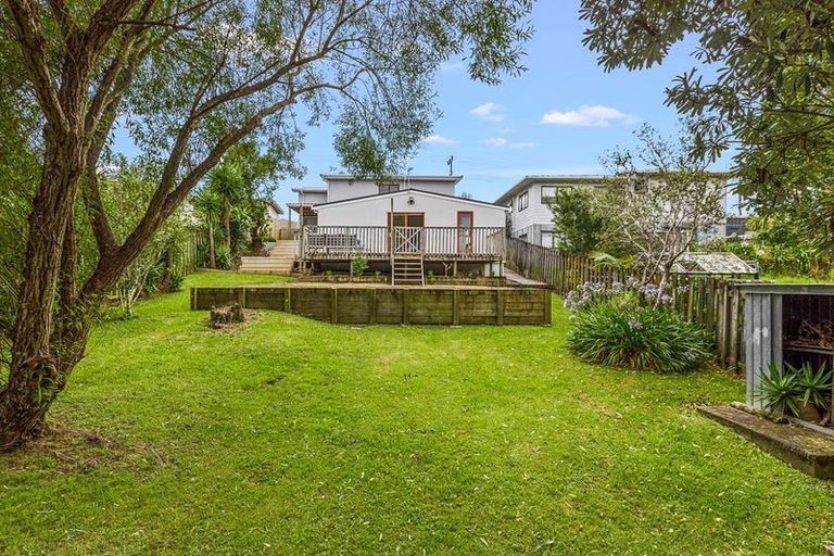 Photo of property in 167 Vipond Road, Stanmore Bay, Whangaparaoa, 0932