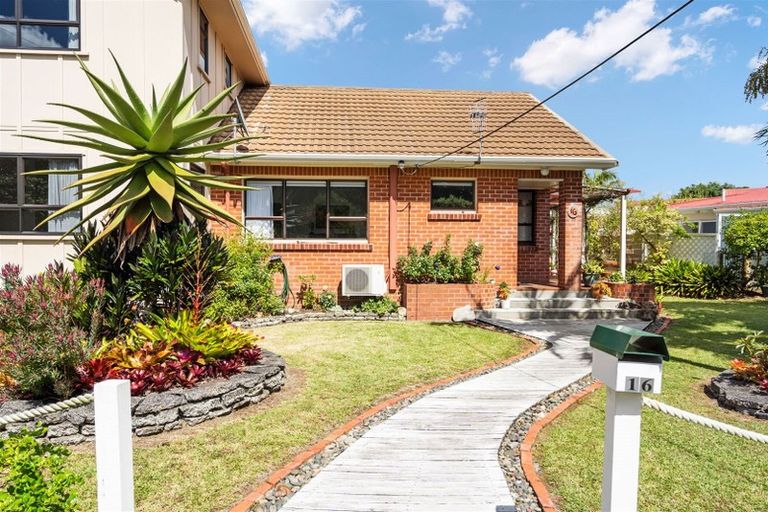 Photo of property in 16 Lovatt Crescent, Kensington, Whangarei, 0112