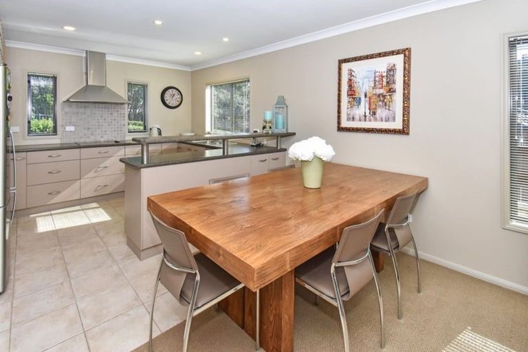 Photo of property in 150 Charles Prevost Drive, The Gardens, Auckland, 2105
