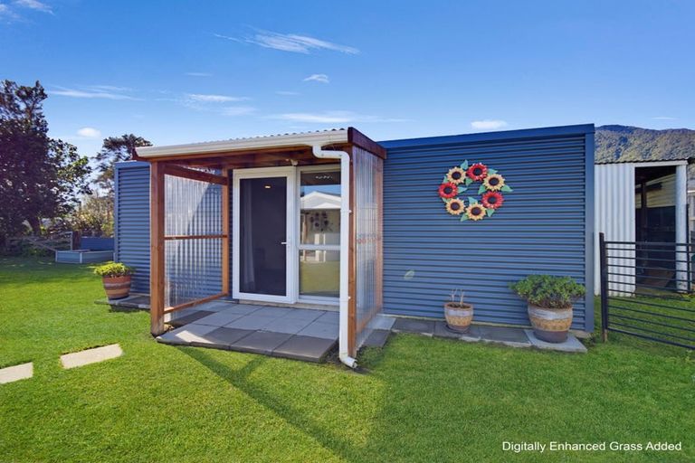Photo of property in 24 Stirling Street, Te Aroha, 3320