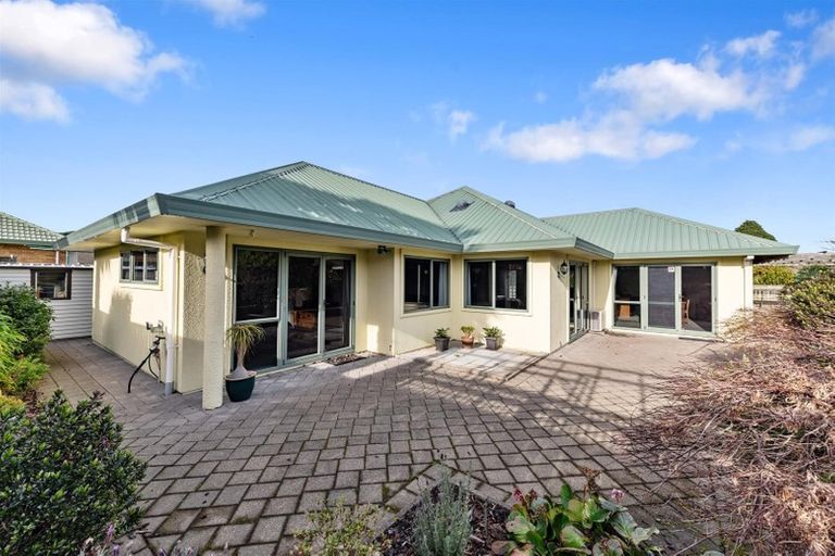 Photo of property in 44 Warwick Drive, Lynmore, Rotorua, 3010