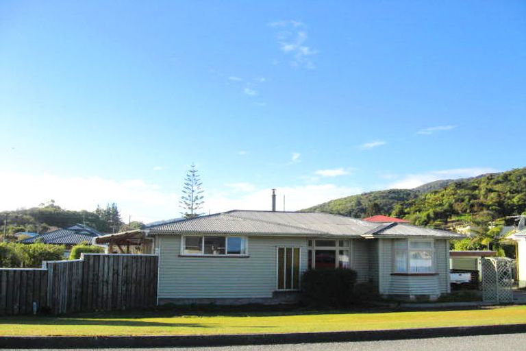 Photo of property in 73 Marsden Road, Greymouth, 7805