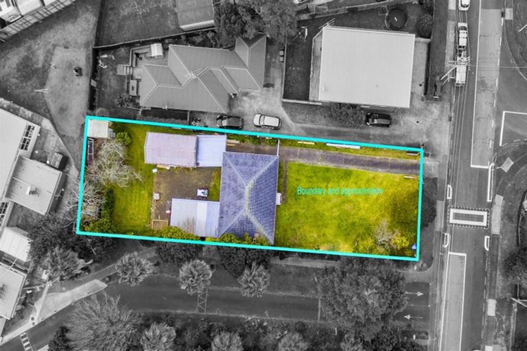 Photo of property in 5 Toru Street, Te Atatu Peninsula, Auckland, 0610