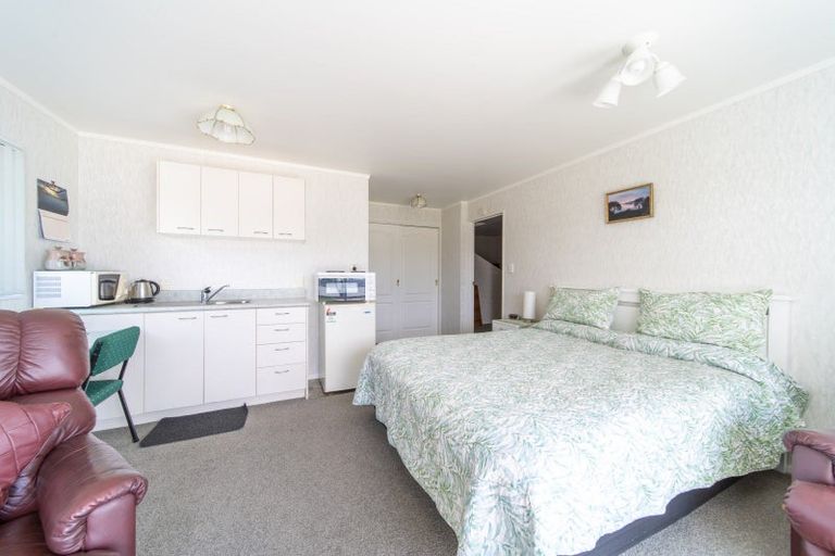 Photo of property in 294 Beach Road, Onerahi, Whangarei, 0110