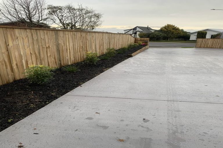 Photo of property in 8 Ngarue Place, Waitara, 4320