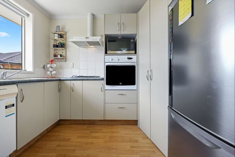 Photo of property in 6 Locksley Lane, Hamilton East, Hamilton, 3216