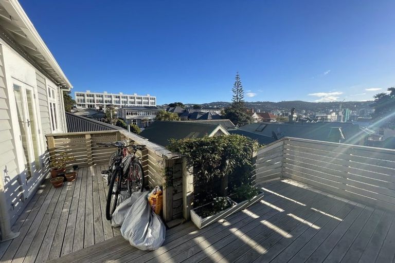 Photo of property in 73 Majoribanks Street, Mount Victoria, Wellington, 6011