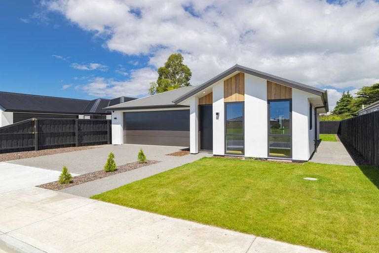 Photo of property in 32 Derbridge Street, Woodend, 7610