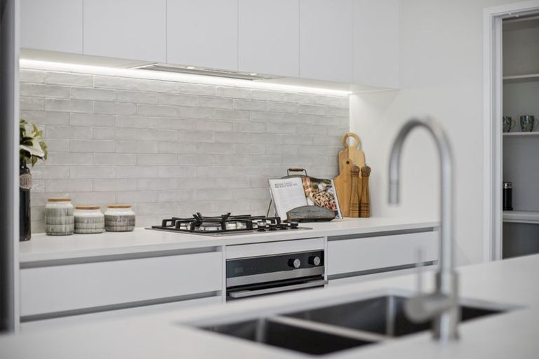 Photo of property in 3 Tavarnya Way, Patumahoe, Pukekohe, 2679