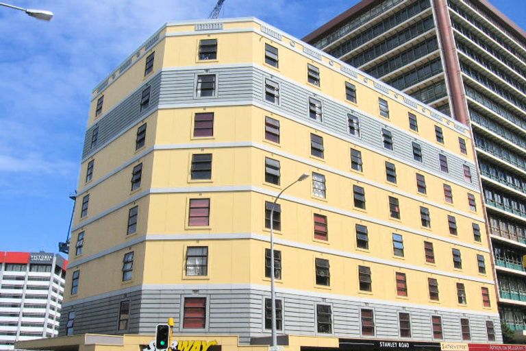 Photo of property in Aitken Street Apartments, 704/5 Aitken Street, Thorndon, Wellington, 6011