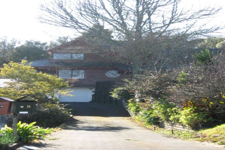 Photo of property in 28 Sutton Crescent, Hillcrest, Hamilton, 3216