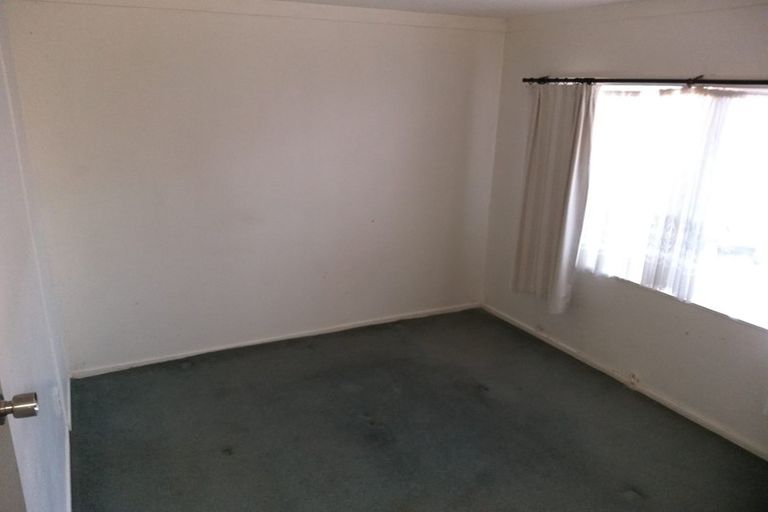 Photo of property in 108a Royal Road, Massey, Auckland, 0614