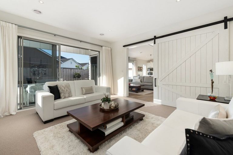 Photo of property in 1 Astelia Lane, Papamoa Beach, Papamoa, 3118