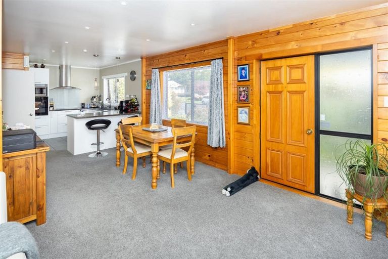 Photo of property in 13 Cromwell Drive, Fitzroy, Hamilton, 3206