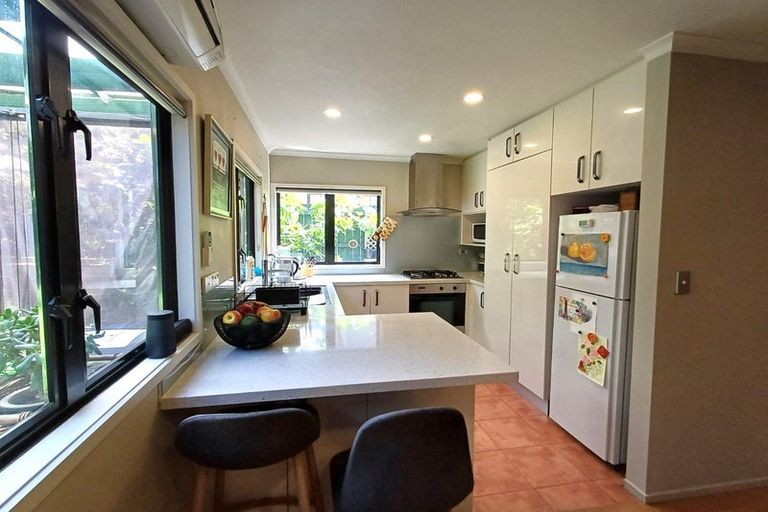 Photo of property in 13 Whitbourne Heights, Manurewa, Auckland, 2105