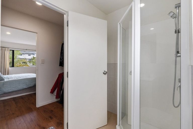 Photo of property in 33/22 Northcross Drive, Oteha, Auckland, 0632