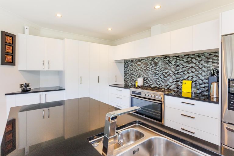 Photo of property in 3 Cheltenham Lane, Awapuni, Palmerston North, 4412