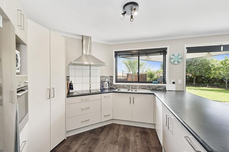 Photo of property in 19b Rosehill Place, Nawton, Hamilton, 3200