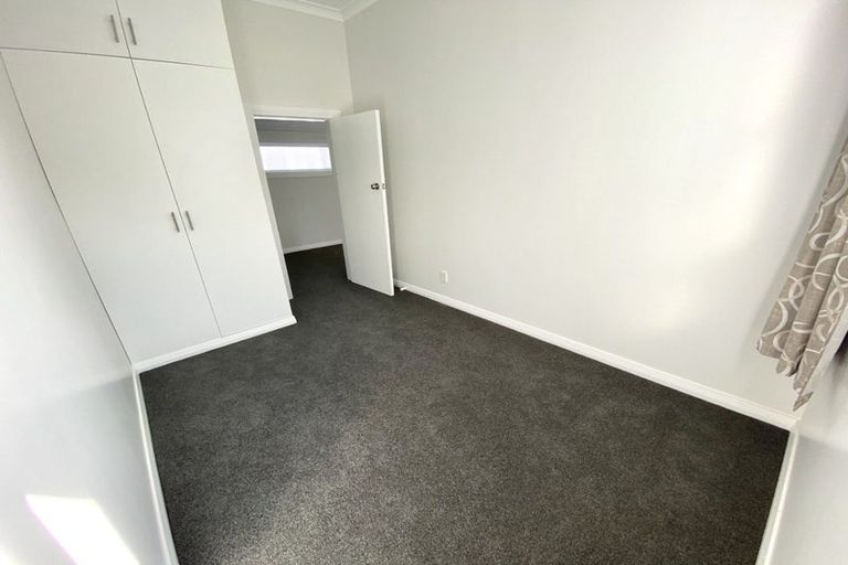Photo of property in 70 The Parade, Island Bay, Wellington, 6023