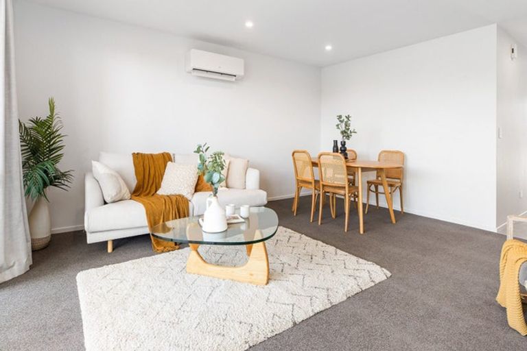 Photo of property in 11 Malaga Crescent, Harewood, Christchurch, 8051