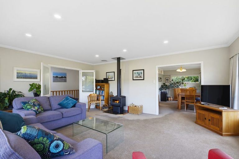 Photo of property in 108 Oriel Avenue, Tawa, Wellington, 5028