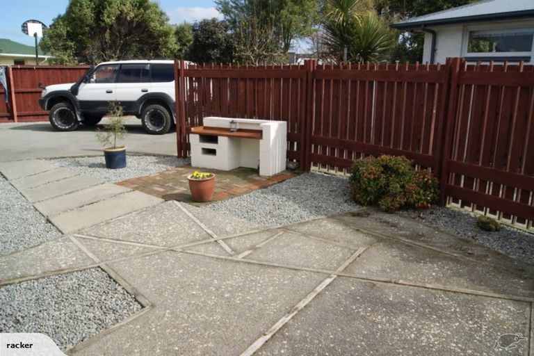 Photo of property in 15 Talltree Avenue, Avonhead, Christchurch, 8042