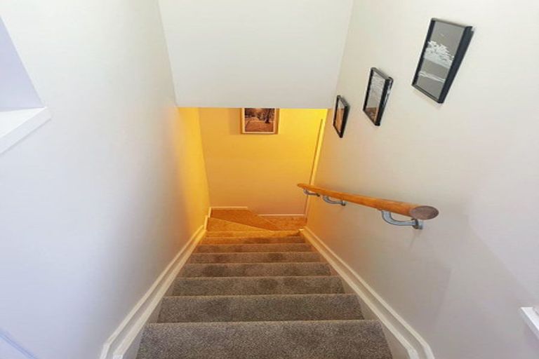 Photo of property in 2/24 Stanley Avenue, Milford, Auckland, 0620